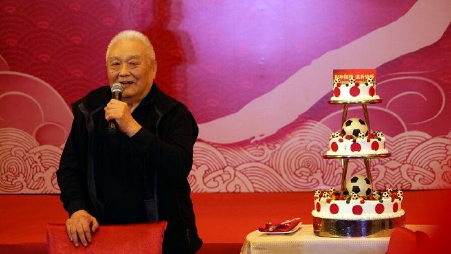 不盖被子打扑克